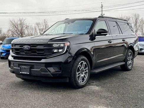 Used 2025 Ford Expedition Max Active AWD/4WD image 7
