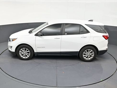 Used 2020 Chevrolet Equinox LS FWD image 13