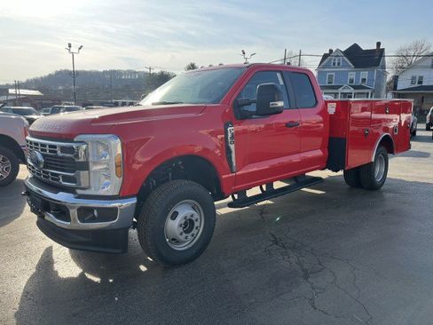 New 2025 Ford F350 XL w/ XL Chrome Package AWD/4WD image 3