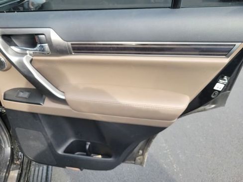 Used 2023 Lexus GX 460 Premium image 10