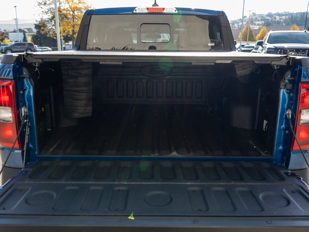Used 2023 Ford Maverick Lariat w/ Lariat Luxury Package FWD image 32