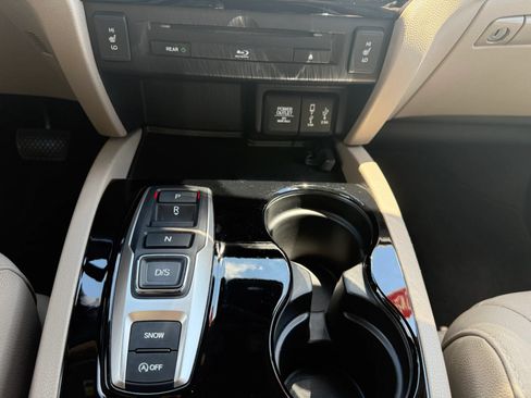 Used 2017 Honda Pilot Touring image 28