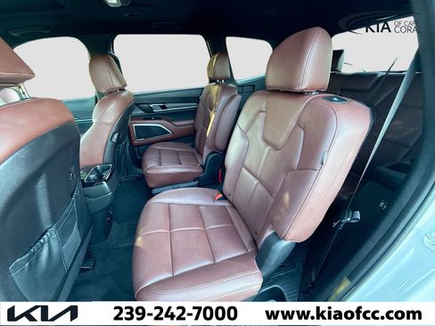 Certified 2024 Kia Telluride EX w/ EX Captain's Chair Package image 23