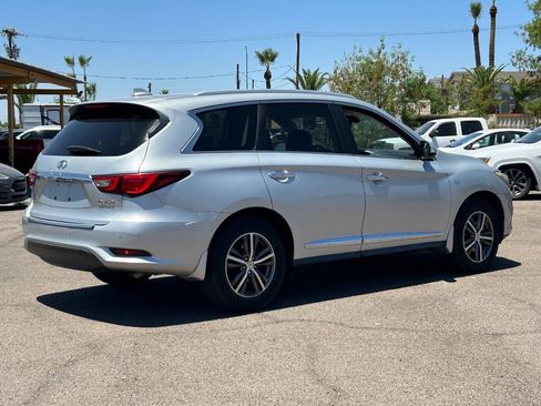 Used 2018 INFINITI QX60 FWD w/ Premium Plus Package image 3
