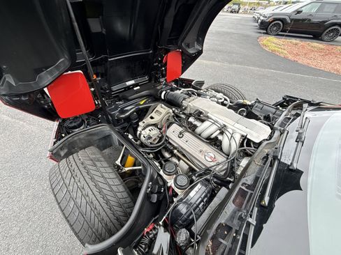 Used 1988 Chevrolet Corvette Coupe RWD image 22