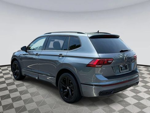 Used 2023 Volkswagen Tiguan SE R-Line FWD image 4
