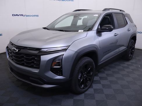 New 2026 Chevrolet Equinox LT w/ Convenience Package II FWD image 12