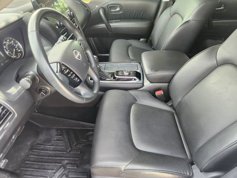 Used 2022 Nissan Armada SV w/ SV Appearance Package RWD image 12