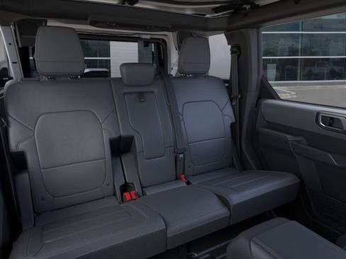 New 2026 Ford Bronco Big Bend w/ Black Diamond Package AWD/4WD image 13