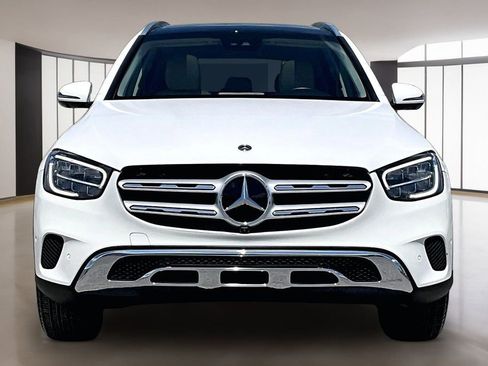 Used 2022 Mercedes-Benz GLC 300 image 3