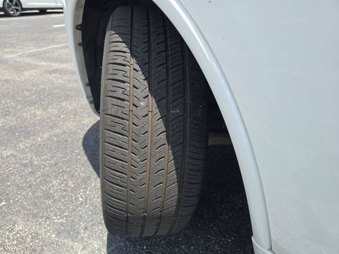 Used 2019 Dodge Durango R/T w/ Blacktop Package AWD/4WD image 29