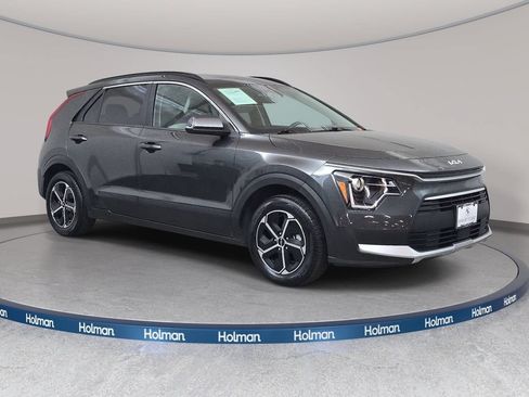 Used 2023 Kia Niro EX FWD image 4
