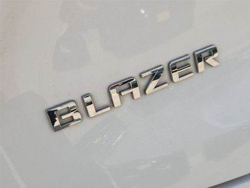 Used 2024 Chevrolet Blazer LT w/ Driver Confidence Package FWD image 30