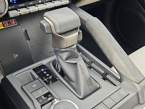 New 2026 Toyota Tacoma Limited AWD/4WD image 19