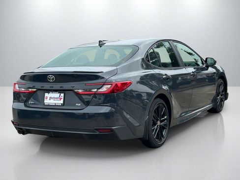 Used 2025 Toyota Camry SE FWD image 5