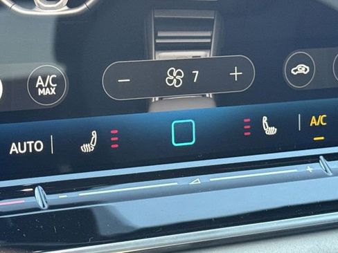 New 2026 Volkswagen Tiguan SE R-Line FWD image 21