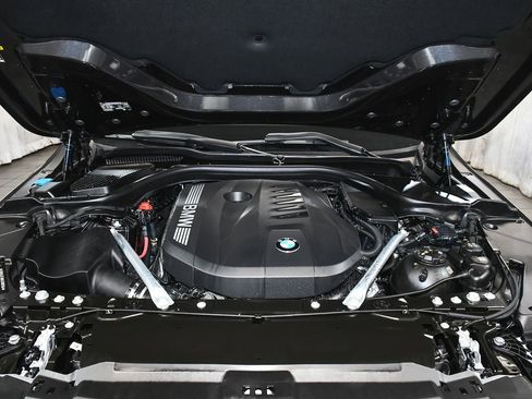 Used 2025 BMW 540i xDrive 540i xDrive image 78