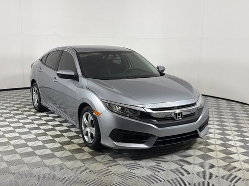 Used 2018 Honda Civic LX image 3