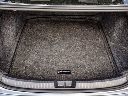 Used 2023 Volkswagen Jetta SE w/ Panoramic Sunroof Package image 35