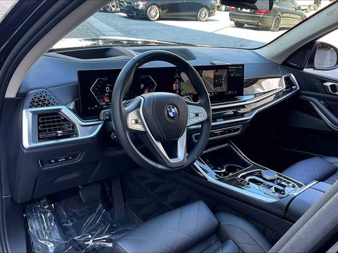 Used 2024 BMW X7 xDrive40i image 33