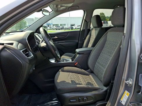 Used 2024 Chevrolet Equinox LT FWD image 14
