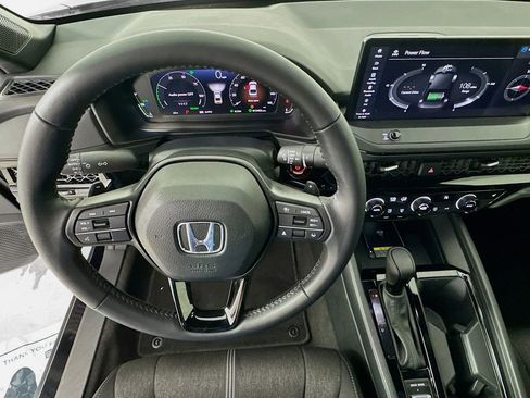 Used 2025 Honda Accord Sport image 12