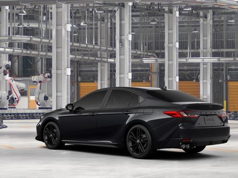 New 2026 Toyota Camry Hybrid FWD image 6