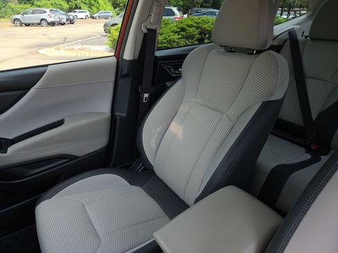 Used 2024 Subaru Forester Premium AWD/4WD image 17