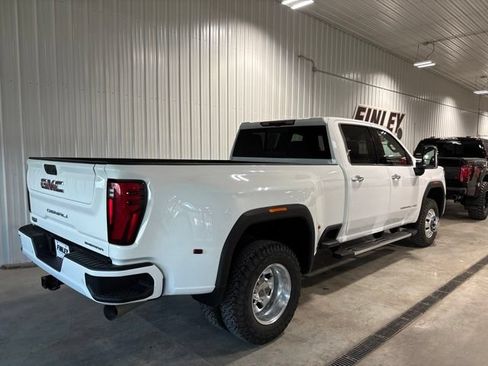 Used 2024 GMC Sierra 3500 Denali w/ Denali Reserve Package AWD/4WD image 12