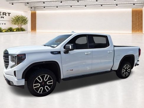 Used 2025 GMC Sierra 1500 AT4 w/ AT4 Premium Package AWD/4WD image 5