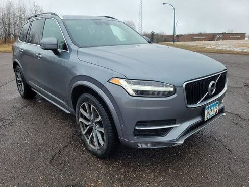 Used 2018 Volvo XC90 T5 Momentum w/ Convenience Package image 8