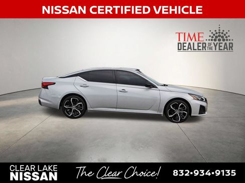 Certified 2025 Nissan Altima 2.5 SR FWD image 9