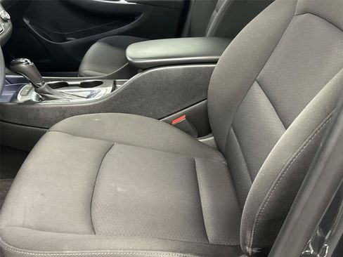 Used 2018 Chevrolet Malibu LS w/ LPO, Convenience Package 1 FWD image 11
