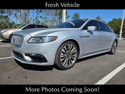 Used 2019 Lincoln Continental Reserve image 1