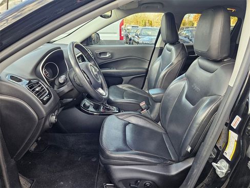 Certified 2018 Jeep Compass Limited image 12