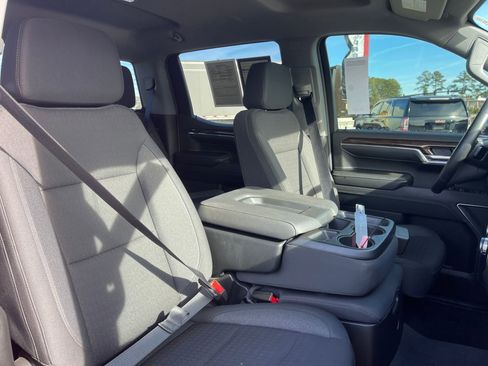 Used 2024 GMC Sierra 1500 Elevation image 26