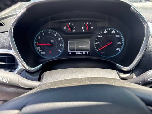 Used 2018 Chevrolet Equinox LT FWD image 4