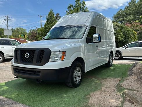 Used 2019 Nissan NV 2500 SV RWD image 3
