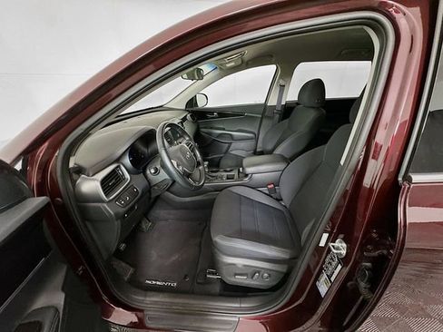 Used 2020 Kia Sorento LX w/ LX I4 Convenience Package image 20