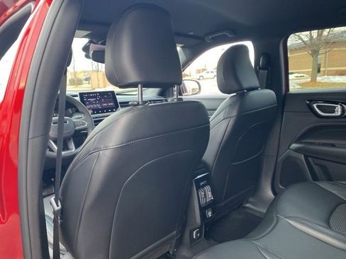 New 2026 Jeep Compass Latitude image 22