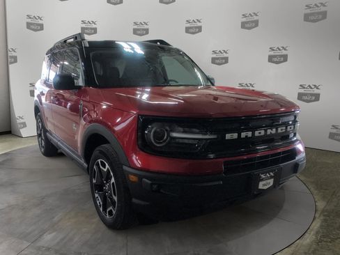 Used 2024 Ford Bronco Sport Outer Banks image 1