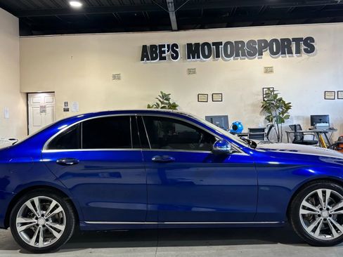 Used 2017 Mercedes-Benz C 300 Sedan image 4
