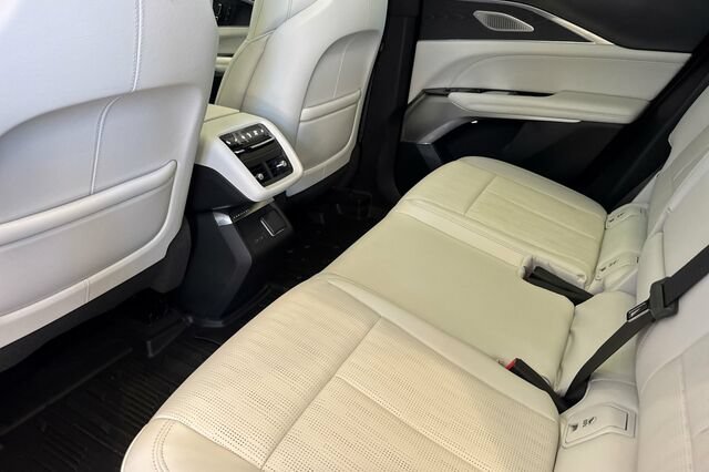 Certified 2024 Cadillac Lyriq Sport w/ LPO, Floor Liner Package AWD/4WD image 12