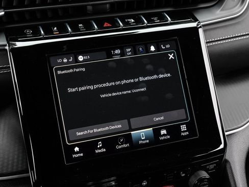Used 2023 Jeep Grand Cherokee Altitude AWD/4WD image 38