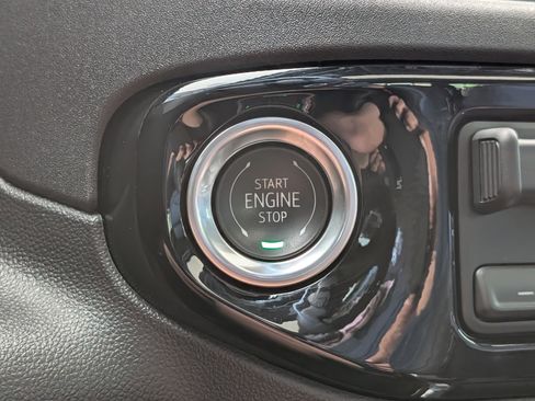 Used 2024 GMC Sierra 1500 Elevation w/ Elevation Premium Package image 35