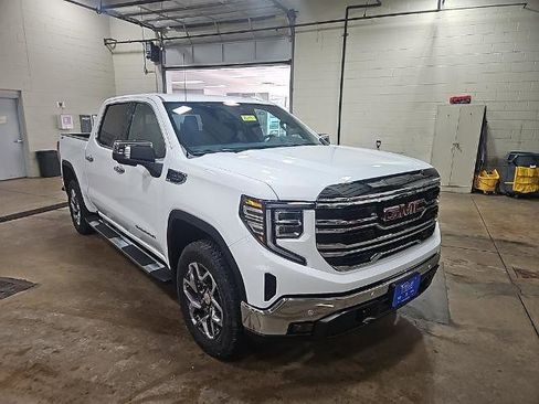 New 2026 GMC Sierra 1500 SLT w/ SLT Premium Plus Package image 8