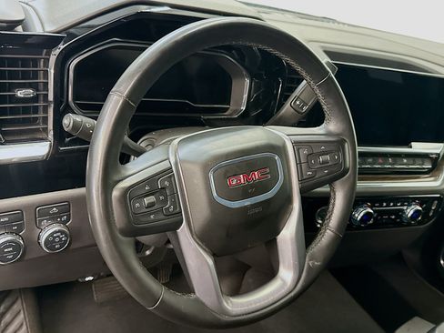 Used 2024 GMC Sierra 1500 Elevation AWD/4WD image 18