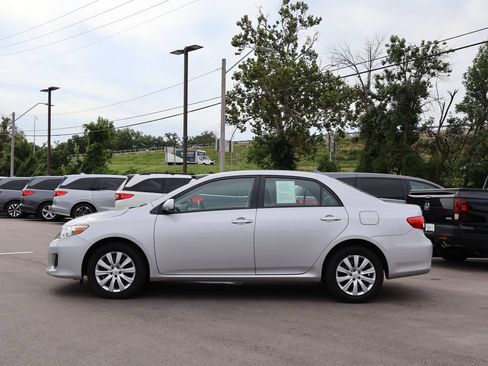 Used 2012 Toyota Corolla LE FWD image 4