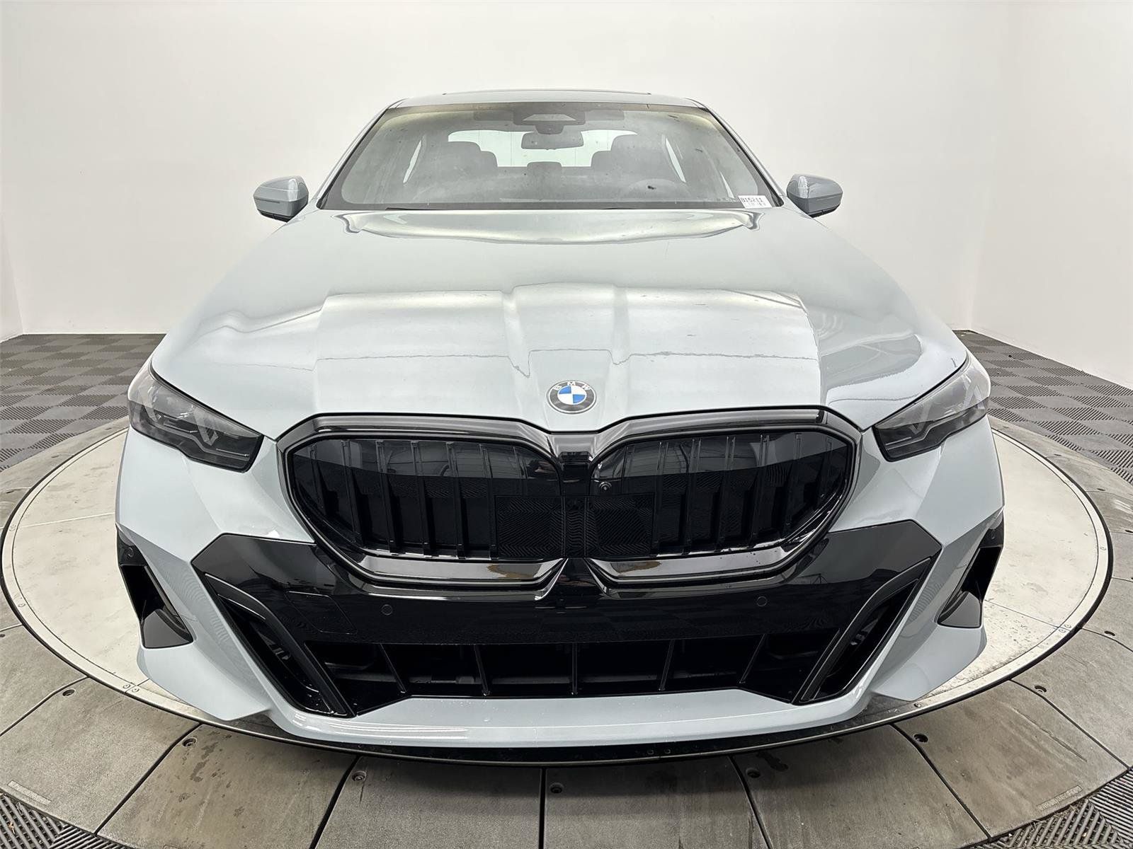 New 2026 BMW 530i w/ M Sport Package RWD image 14