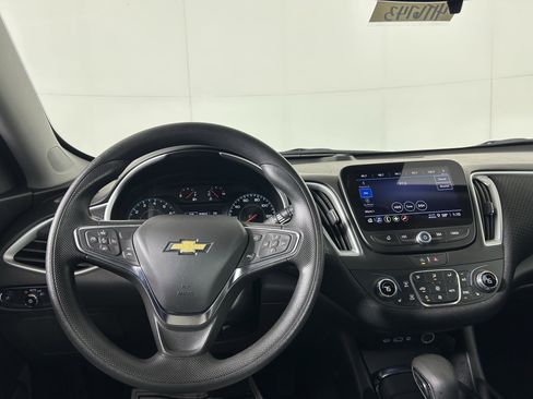 Used 2024 Chevrolet Malibu LT image 13